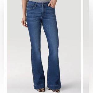 WOMEN'S WRANGLER RETRO® PREMIUM HIGH RISE TROUSER JEAN IN BLAIR